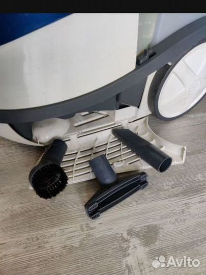 Моющий пылесос zelmer