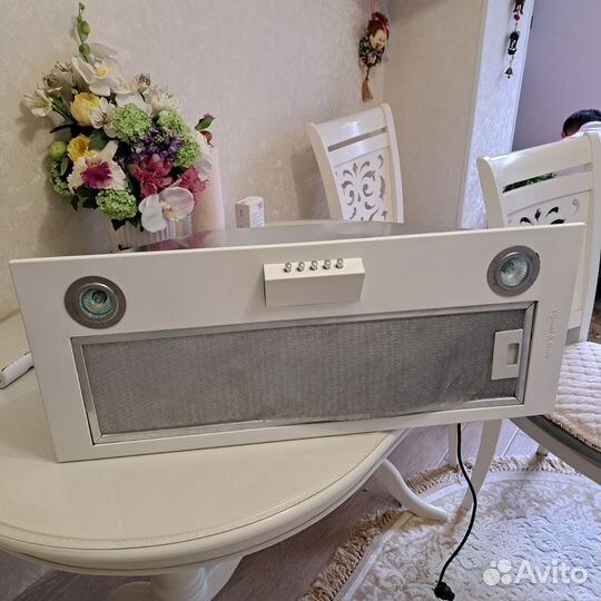 Вытяжка для кухни 70см