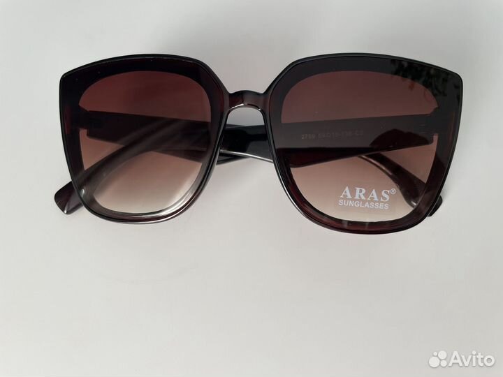 Солнцезащитные очки женские