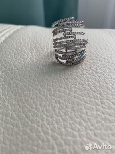 Серебряное кольцо
