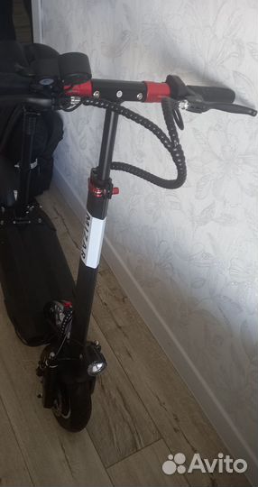 Самокат взрослый электрический
