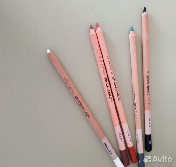 Пастельные карандаши Derwent Pitt Bruynzeel