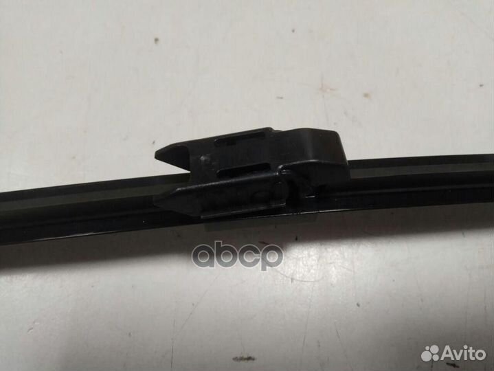 Щетка стеклоочистителя бескаркасная (450 мм) Re