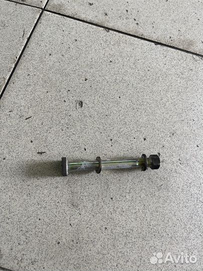 Болт крепления генератора 4g69