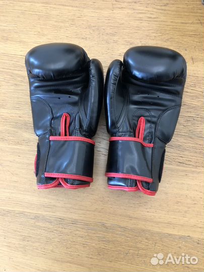 Боксерские перчатки 12 oz
