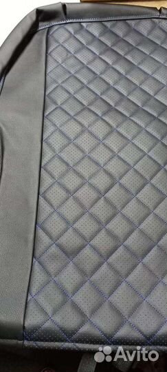 Чехлы renault duster черная экокожа синий ромб