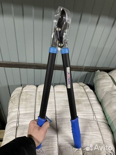 Секаторы садовые (сучкорезы) с длинными ручками