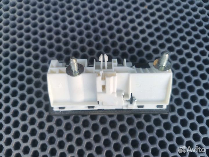 Кнопка ручка открытия багажника Audi Q5 8r 2014