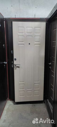 Дверь входная с установкой