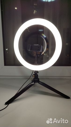 Кольцевая лампа 26 см