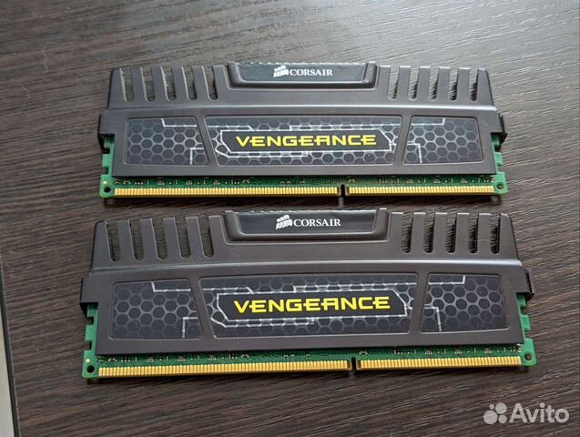 Оперативная память Corsair vengeance ddr3 16gb