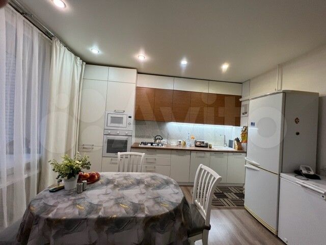 2-к. квартира, 83,7 м², 7/9 эт.