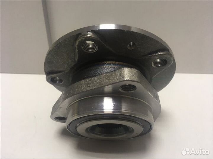 Ступица передняя подшипник ступичный Skoda Octavia