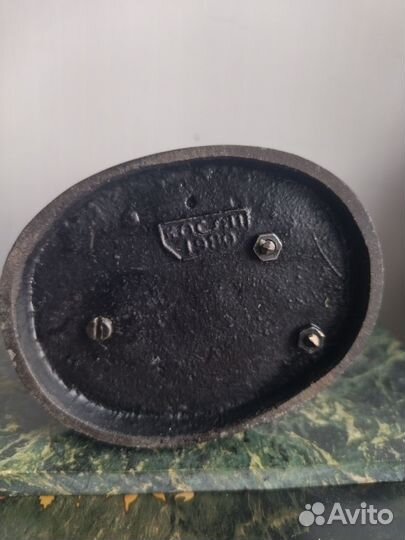 Статуэтка Мальчик с голубями