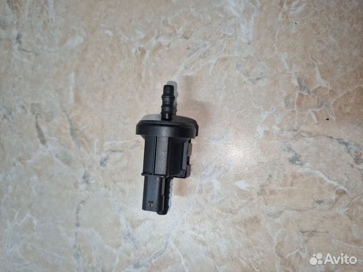 Клапан адсорбера VAG