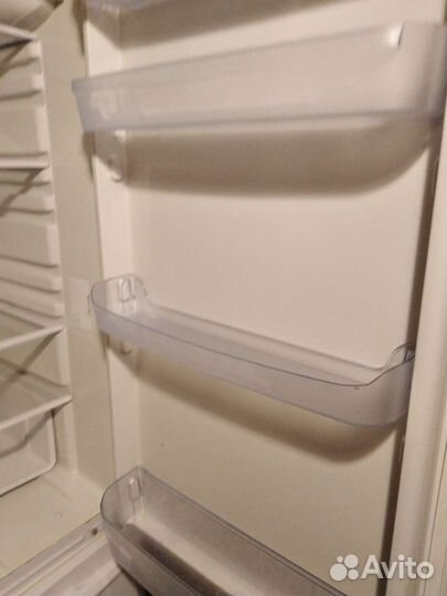 Холодильник бу indesit