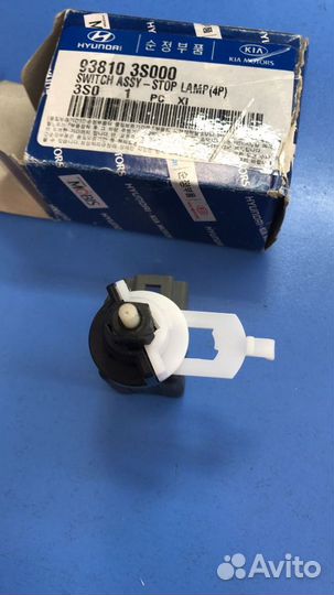 Датчик стоп сигнала KIA Ceed 12,Rio 4,IX-35