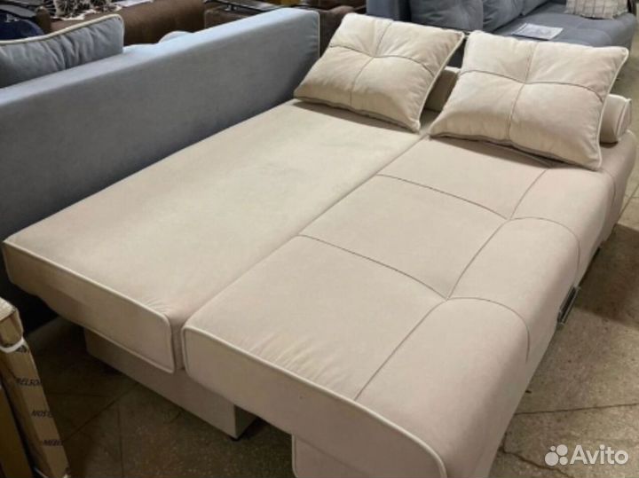 Раскладной диван двуспальный в гостиную Майн