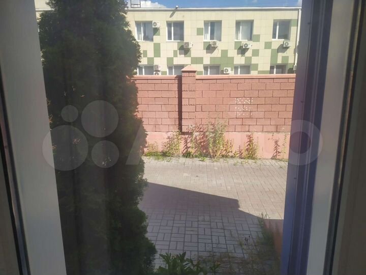 Здание, 700 м²