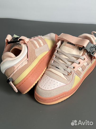 Кроссовки Bad Bunny x Adidas Forum Buckle Low Pink