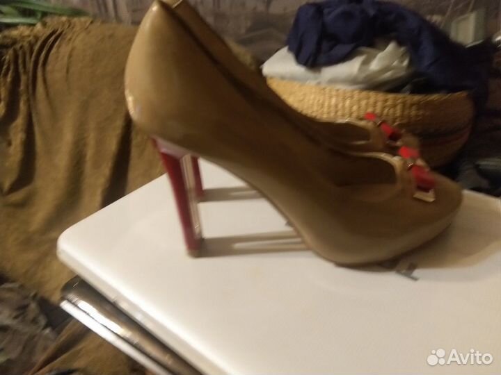 Туфли женские 35 размер черные