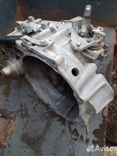 Коробка шестиступка Volkswagen Sharan 2002