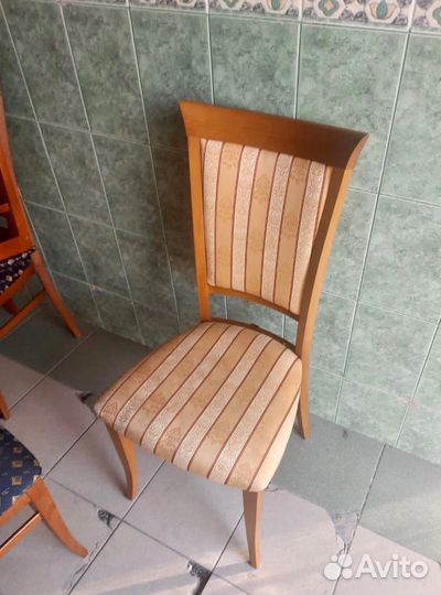 Стул из дерева