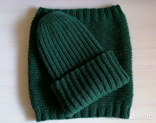 Изумрудный комплект шапка и снуд