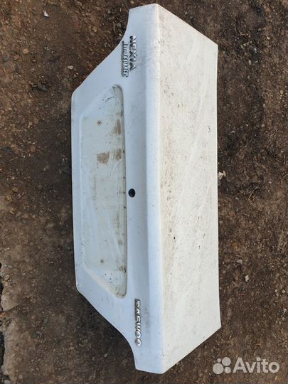 Крышка багажника daewoo nexia 150 n150 нексия бела