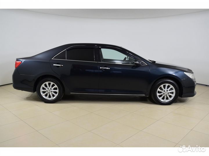 Toyota Camry 2.5 AT, 2012, 323 585 км