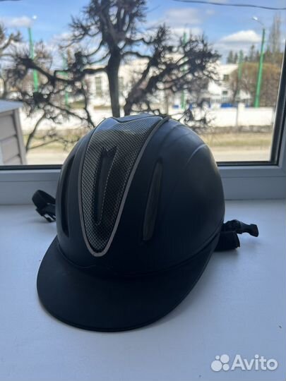 Шлем для конного спорта