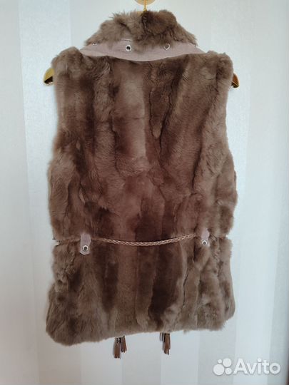 Жилетка меховая женская 46 48