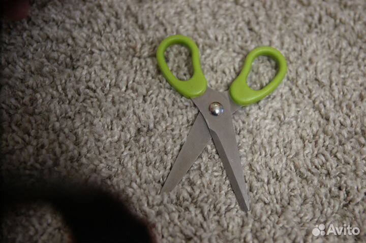 Скакалки, обручи, ножницы