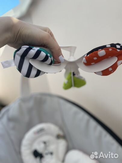 Электрические качели 4moms