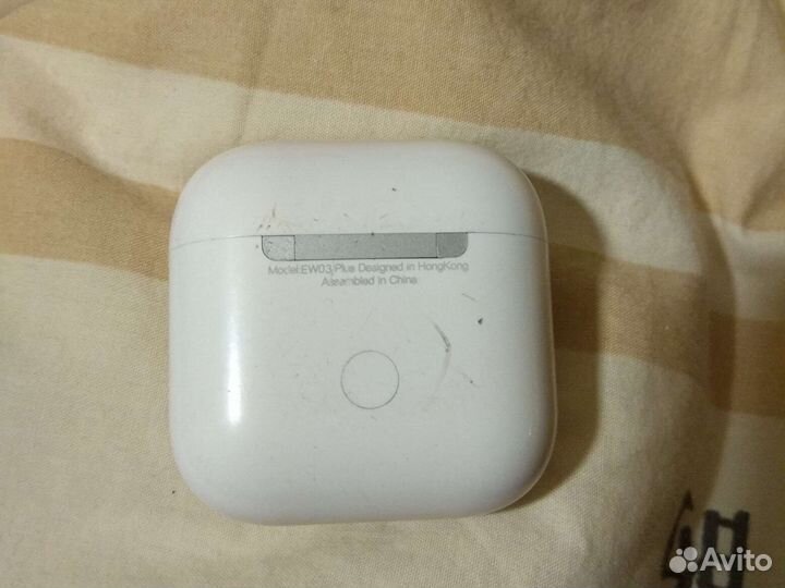 Кейсы от беспроводных наушников