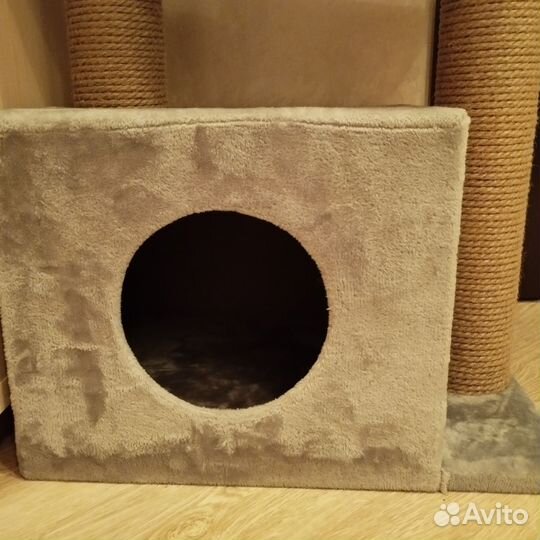 Домик для кошки с когтеточкой