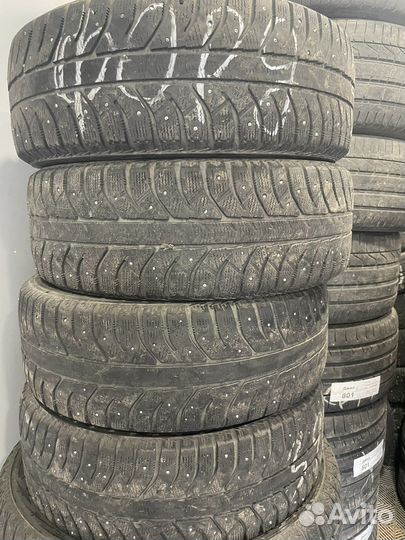 Bridgestone Ice Cruiser 7000 205/60 R16