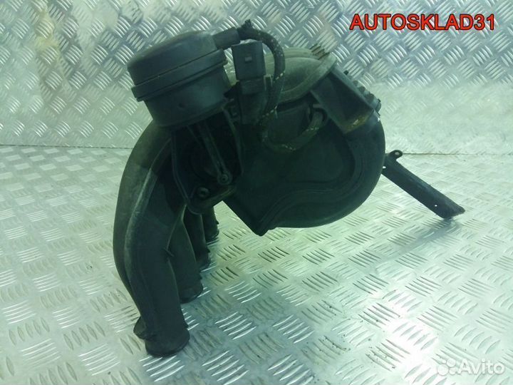 Коллектор впускной VW Passat B5+ 06B133210AS