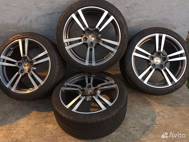 R20 Michelin Pilot Super Sport 255/40, PCD 5x130 DIA 71.6