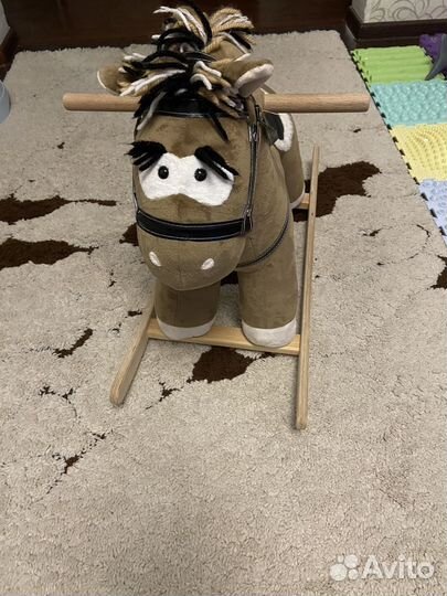 Продам лошадку качалку с музыкой и песенками