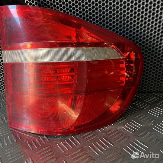 Фонарь задний наружный правый BMW X5 E70