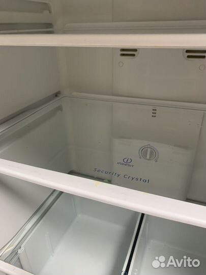 Холодильник indesit