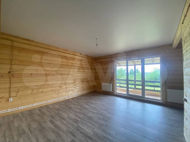 Дом 95 м² на участке 5 сот.