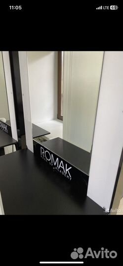 Гримерное зеркало со столом