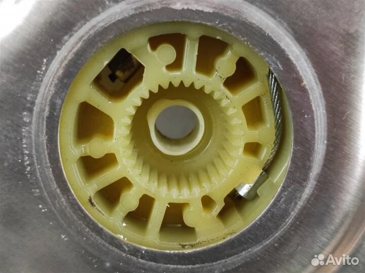 Стеклоподъемник задний правый Mercedes Benz E-cla