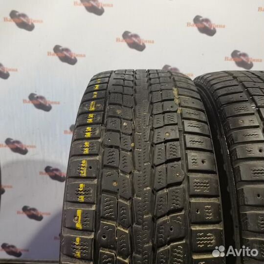 Dunlop SP Winter Ice 01 215/60 R16