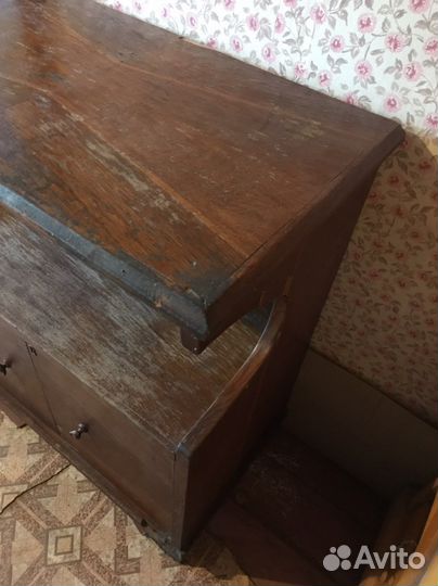 Старинная тумба СССР