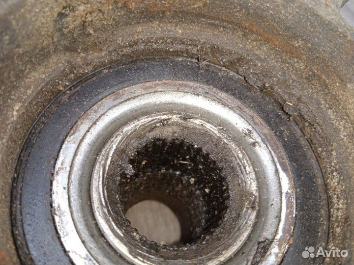 Кулак поворотный задний левый Audi A4 B5 1.8 2000