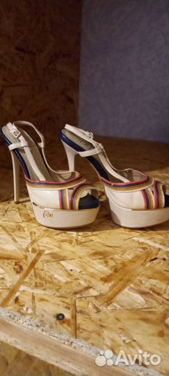 Босоножки женские 36 размер бу