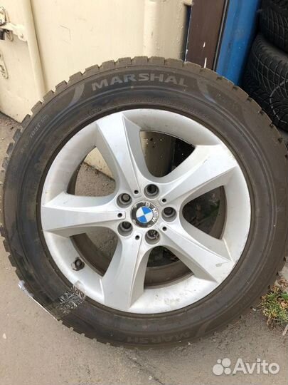 Продам комплект зимних шипованных колес R18